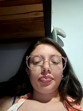 linda-schmidt online show from June 14, 2:24 am