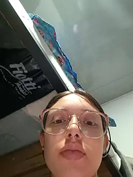 linda-schmidt online show from July 7, 1:41 am