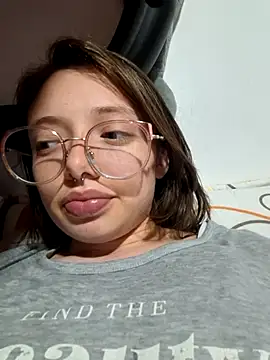 linda-schmidt online show from July 23, 3:37 am
