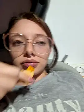 linda-schmidt online show from July 24, 2:31 am