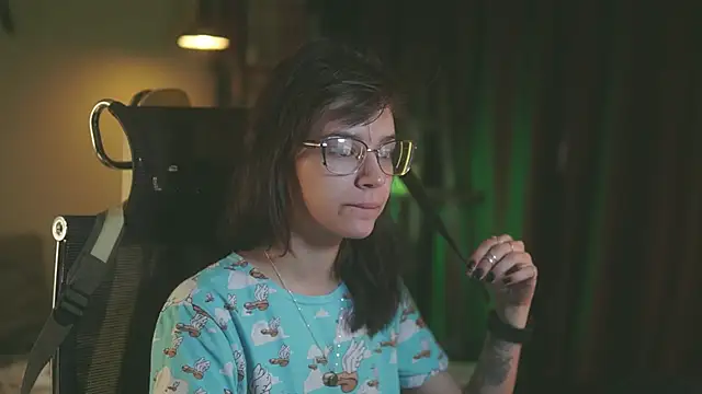 alyssa sweet online show from October 2, 4:08 am