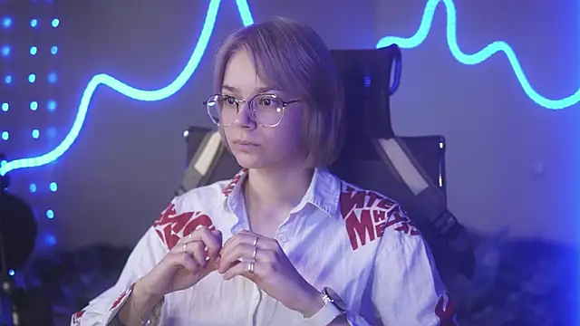 alyssa sweet online show from April 29, 9:13 am