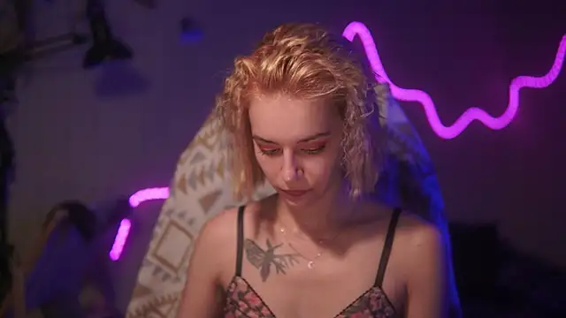 alyssa sweet online show from July 20, 4:38 am