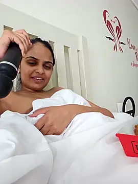 Snapshot of DirtySnowball69 chatting on December 10, 1:22 pm DirtySnowball69 online show from December 10, 1:22 pm