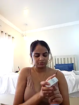 Snapshot of DirtySnowball69 chatting on December 18, 2:49 pm DirtySnowball69 online show from December 18, 2:49 pm