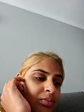 Snapshot of DirtySnowball69 chatting on September 17, 12:29 pm DirtySnowball69 online show from September 17, 12:29 pm