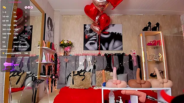 Snapshot of deepthroatlatina chatting on February 16, 7:59 am deepthroatlatina online show from February 16, 7:59 am