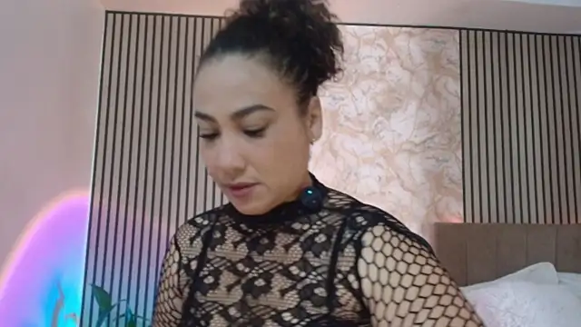 JuliRamirez online show from July 23, 11:41 am