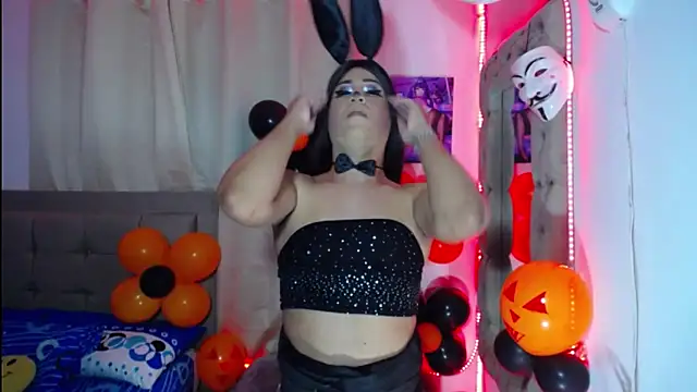 Snapshot of TRANSCATALINA chatting on October 31, 12:55 am TRANSCATALINA online show from October 31, 12:55 am