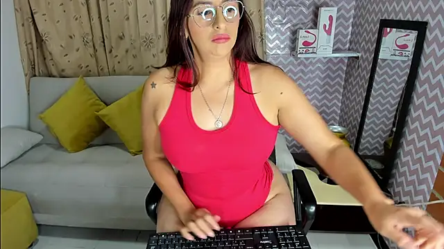 rukminilatin online show from January 24, 10:32 am