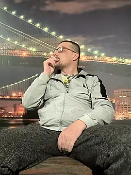 Snapshot of DanielOhCool chatting on March 2, 7:34 pm DanielOhCool online show from March 2, 7:34 pm