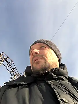 DanielOhCool online show from January 19, 9:13 am