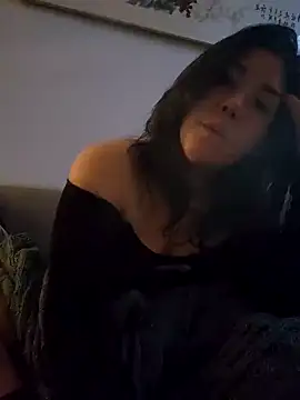 Snapshot of missemi chatting on December 7, 12:45 pm missemi online show from December 7, 12:45 pm