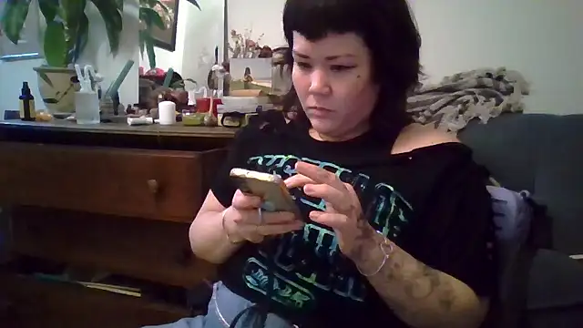 Snapshot of missemi chatting on January 8, 8:49 am missemi online show from January 8, 8:49 am