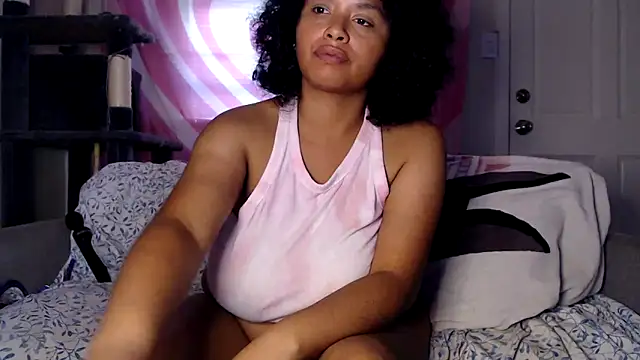 TasteeKitty online show from October 20, 7:58 pm