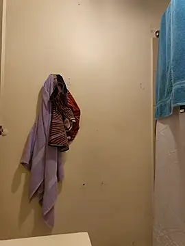 tropikboy online show from October 16, 10:05 am