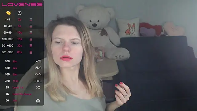 night is dark online show from February 2, 10:06 pm