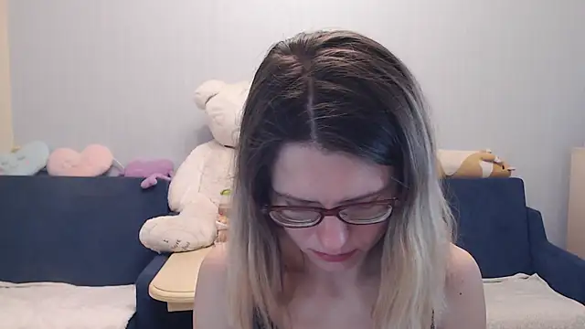 night is dark online show from November 21, 9:13 pm