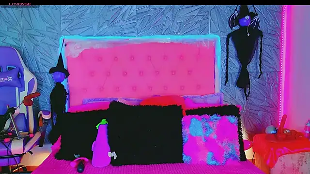 macasweet online show from October 26, 9:53 pm