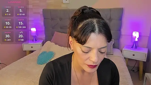  Abril W online show from February 7, 12:09 am