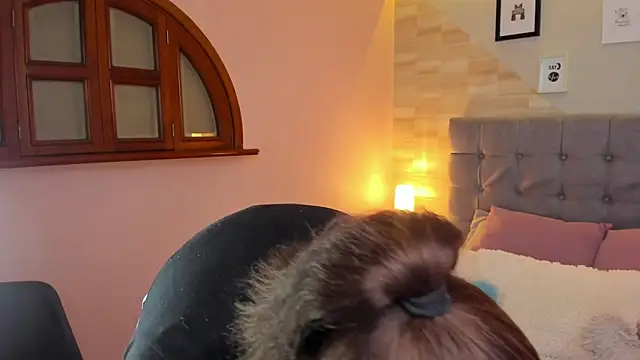  Abril W online show from January 12, 10:48 pm