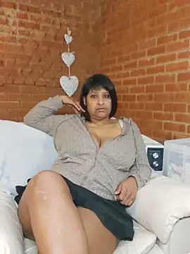 Lilybanx online show from April 27, 7:28 am