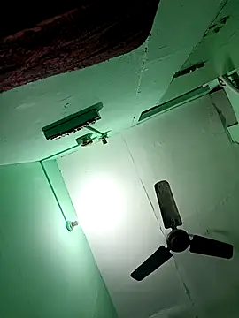 Snapshot of rocky301m chatting on November 28, 6:54 pm rocky301m online show from November 28, 6:54 pm