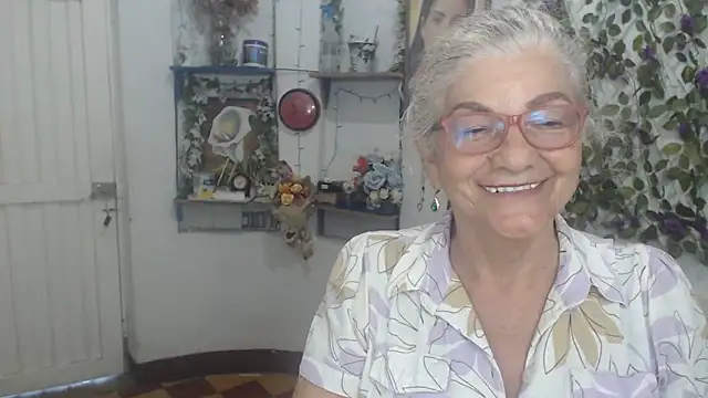 FunnyGrandma online show from March 16, 10:58 pm
