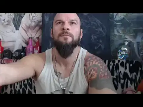 Snapshot of viking_30 chatting on January 4, 10:38 am viking 30 online show from January 4, 10:38 am