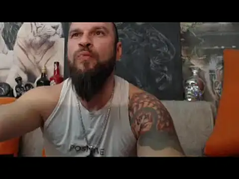 Snapshot of viking_30 chatting on January 10, 8:15 pm viking 30 online show from January 10, 8:15 pm