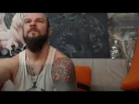 Snapshot of viking_30 chatting on January 17, 8:11 pm viking 30 online show from January 17, 8:11 pm