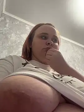 Snapshot of Model9798 chatting on January 13, 7:31 pm Model9798 online show from January 13, 7:31 pm