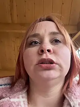 Snapshot of Model9798 chatting on January 17, 1:46 pm Model9798 online show from January 17, 1:46 pm