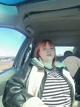 Snapshot of Model9798 chatting on February 25, 8:03 am Model9798 online show from February 25, 8:03 am