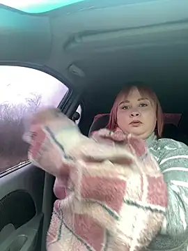 Snapshot of Model9798 chatting on March 11, 8:52 am Model9798 online show from March 11, 8:52 am