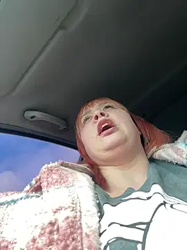 Snapshot of Model9798 chatting on March 19, 11:50 am Model9798 online show from March 19, 11:50 am