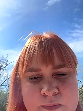 Snapshot of Model9798 chatting on September 15, 9:20 am Model9798 online show from September 15, 9:20 am