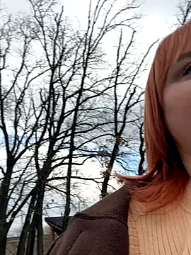 Snapshot of Model9798 chatting on November 21, 9:52 am Model9798 online show from November 21, 9:52 am