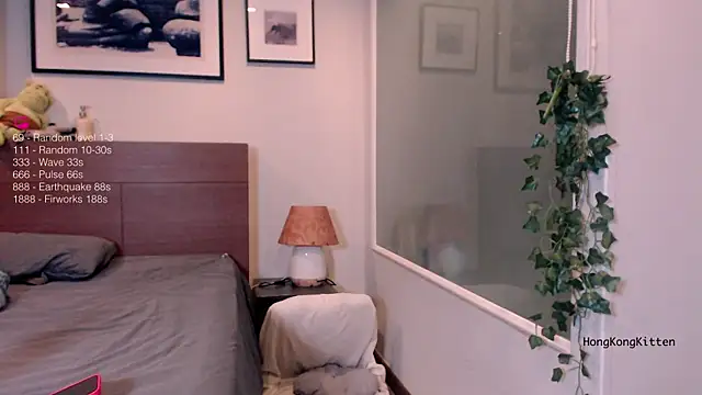 hongkongkitten online show from July 27, 9:27 am