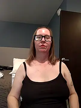 SweetandNaughty1 online show from September 19, 4:25 am