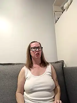 SweetandNaughty1 online show from November 13, 9:14 pm