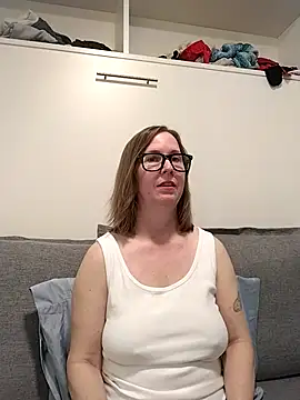 Snapshot of SweetandNaughty1 chatting on March 9, 8:46 pm SweetandNaughty1 online show from March 9, 8:46 pm