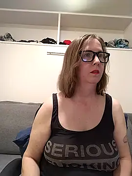 Snapshot of SweetandNaughty1 chatting on March 12, 10:32 am SweetandNaughty1 online show from March 12, 10:32 am