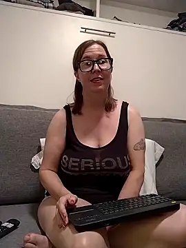 SweetandNaughty1 online show from May 22, 4:30 am