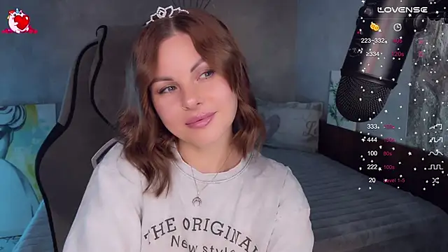 Your Sweet Lilu online show from September 25, 2:10 pm