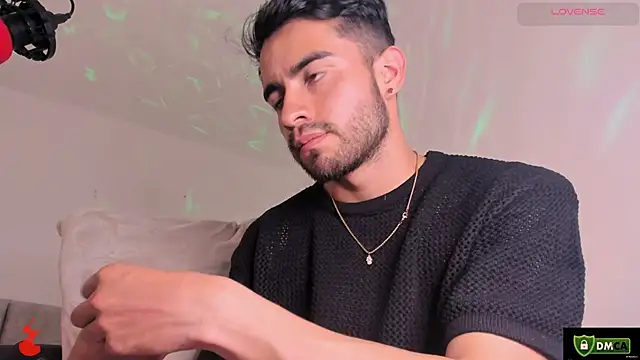 Snapshot of aydan_hw chatting on February 7, 1:36 am aydan hw online show from February 7, 1:36 am