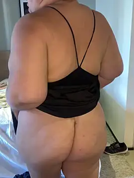 Snapshot of valentinny chatting on April 6, 3:35 pm valentinny online show from April 6, 3:35 pm