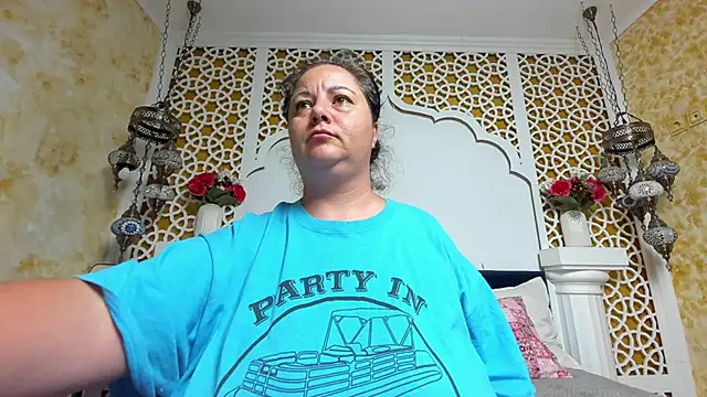 AleshaArabian online show from September 24, 3:10 am