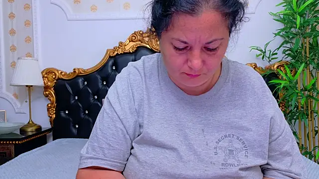 AleshaArabian online show from June 16, 1:08 am