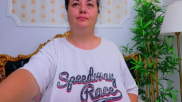 AleshaArabian online show from July 16, 8:04 pm
